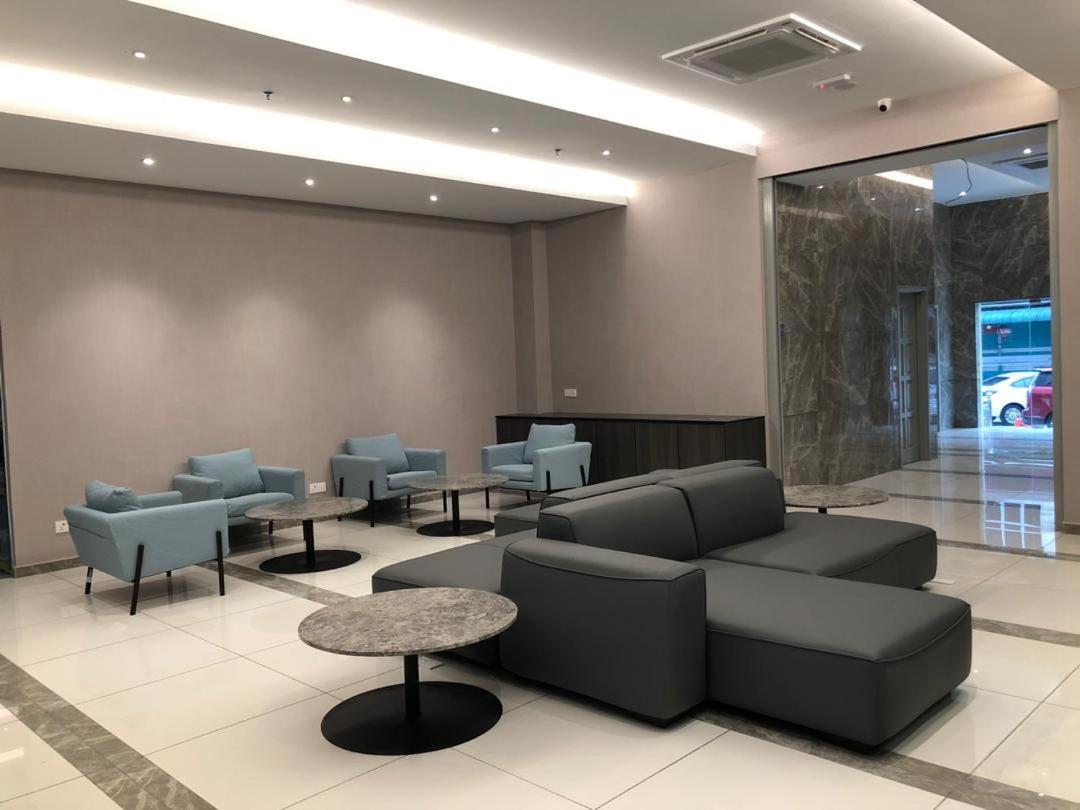 Frazel Inn Hotel Parit Buntar Extérieur photo